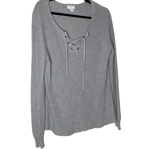 Old Navy Sweaters - Old Navy grey long sleeve sweater. Size S